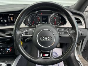 Audi A4 S-LINE 2.0 TFSI // HEATED POWERED S-LINE S - Image 4