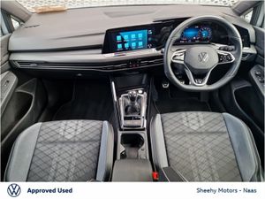Volkswagen Golf R-Line 2.0TDI, Rear Camera, Alloy - Image 2