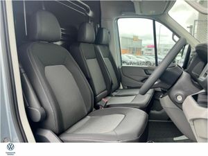 Volkswagen Crafter HIGHLINE H35 MWB 177HP A8F AUTO - Image 2