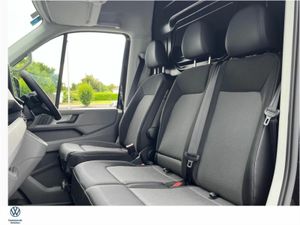 Volkswagen Crafter HIGHLINE H35 MWB 177HP A8F AUTO - Image 4