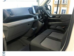 Volkswagen Crafter T30 MWB 140HP High Roof Trendli - Image 4