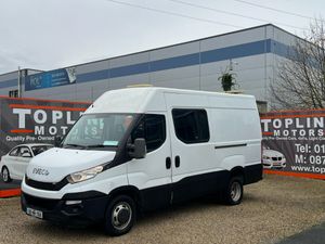 ==6 SEATER//AUTO//NEW DOE//RARE VAN== - Image 3