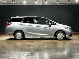 Honda Shuttle HYBRID 1.5L AUTOMATIC - REVERSE CAME - Image 3