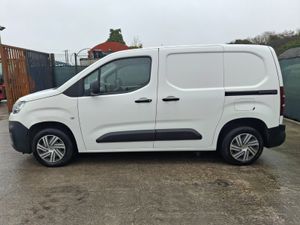 ?2019 Citroen Berlingo 1.6 Diesel.Light Damage - Image 4