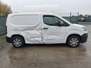 ?2019 Citroen Berlingo 1.6 Diesel.Light Damage - Image 3