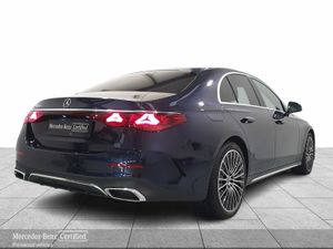 Mercedes-Benz E-Class E 300 de AMG Line Plus - Image 4
