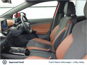Volkswagen ID.4 77KWH LIFE DX 174HP *KINGS RED* *P - Image 4