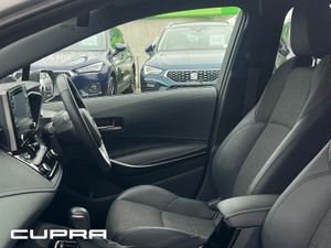 Toyota Corolla 1.8 Hybrid Luna Sport Hatchback - Image 4