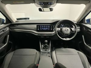 Skoda Octavia Ambition 2.0TDI 115BHP - Reversing C - Image 4