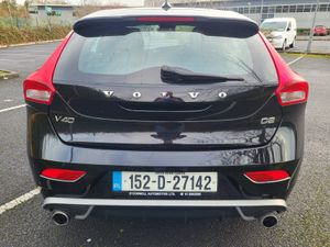 2015 VOLVO V40 2.0 D2 R-DESIGN - Image 3