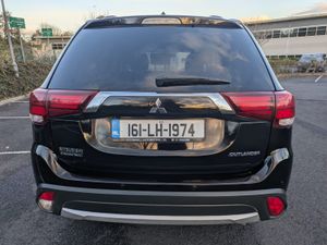 2016 MITSUBISHI OUTLANDER 2.3D - Image 4