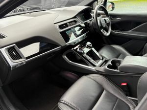 Jaguar I-Pace Black Edition // 100% Electric 400Bh - Image 4