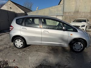 Honda Fit 2010 Automatic - Image 3