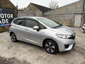 Honda Fit Hybrid 2016 - Image 2