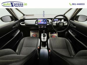 Honda Fit 1.5 Hybrid Automatic, Reversing camera - Image 2