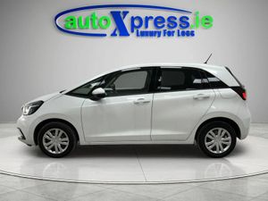 Honda Fit 1.5 e:HEV BASIC Automatic, Reversing cam - Image 3