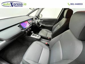 Honda Fit 1.5 e:HEV BASIC Automatic, Reversing cam - Image 4