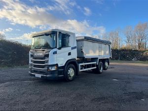 2021 Scania 6 Wheel Tar Tipper - Image 3