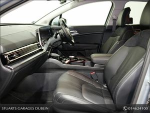Kia Sportage PHEV SPECIAL EDITION **BLACK LEATHER - Image 3