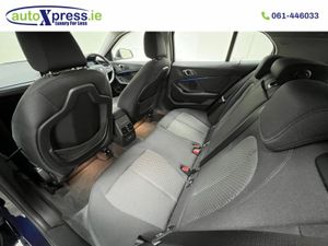 BMW 1-Series 118D Play edition, Automatic, Reversi - Image 4