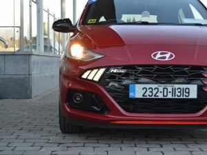 Hyundai i10 i10 N-Line Deluxe Plus CAR OF THE WEEK - Image 3