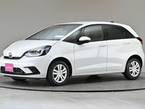 Honda Fit 1.5 109BHP HEV E-CVT **BITONE INT**PARK - Image 4