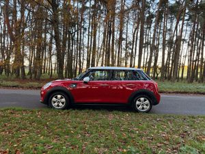 Mini Cooper 2015 1.5 Automatic - Image 4