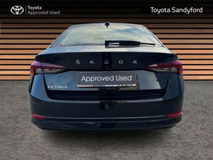 Skoda Octavia AMBITION 2.0 TDI 115HP // AIR CON // - Image 4