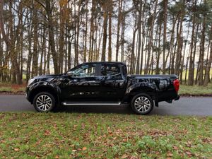 Nissan Navara 2016 Crew Cab Pick Up - Image 4