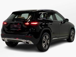 Mercedes-Benz GLA GLA 180 PROGRESSIVE PLUS - Image 4