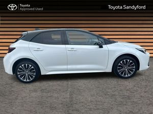 Toyota Corolla LUNA SPORT HATCHBACK // AIR CON // - Image 3