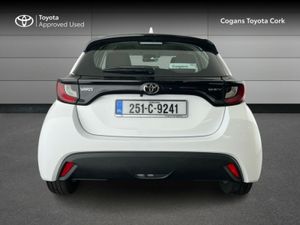 Toyota Yaris Hybrid Luna - Image 4