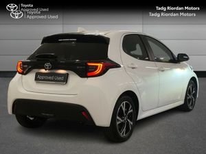 Toyota Yaris HYBRID LUNA-SPORT - Image 2