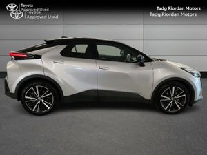 Toyota C-HR HYBRID SOL - Image 3
