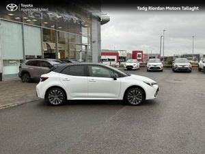 Toyota Corolla HB LUNA SPORT*** DEMO SALE *** BIG - Image 3