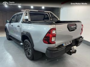Toyota Hilux HILUX 2.8 INVINCIBLE AUTO - Image 3