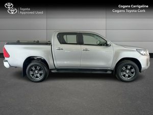 Toyota Hilux 2.8 SR5 D/CAB AUTO 4DR - Image 3