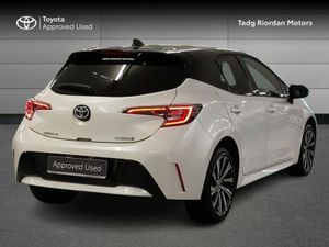 Toyota Corolla HYBRID L/SPORT HB - Image 2