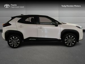 Toyota Yaris Cross LUNA SPORT - Image 3