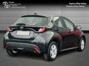 Toyota Yaris YARIS 1.5 LUNA - Image 2