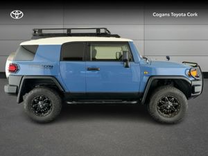 Toyota Land Cruiser FJ V6 - Image 3