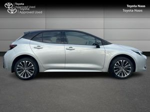 Toyota Corolla COROLLA HYRBID L/SPORT HB - Image 3