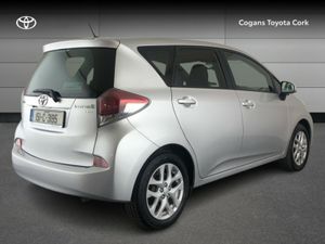 Toyota Verso LUNA SKYVIEW 4DR - Image 2