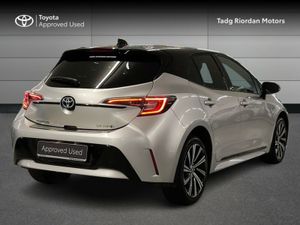 Toyota Corolla HYBRID L/SPORT HB - Image 2