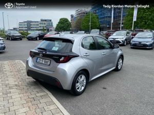 Toyota Yaris HYBRID LUNA 4DR AUTO*** GUARANTEED €1 - Image 2