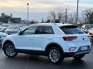 231  VW T-ROC STYLE  2.0 TDI 150BHP AUTOMATIC - Image 3
