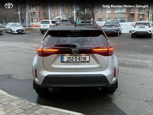 Toyota Yaris Cross YARIS CROSS LUNA SPORT *** DEMO - Image 4