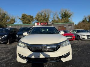 17 Honda Accord 2.0 hybrid auto very top spec - Image 3