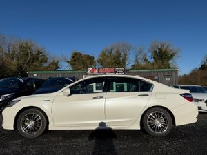 17 Honda Accord 2.0 hybrid auto very top spec - Image 4