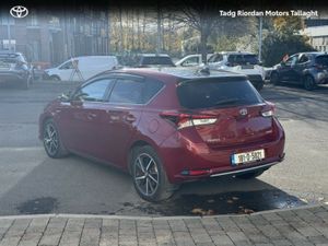 Toyota Auris HYBRID LUNA SPORT 4DR AUTO - Image 2